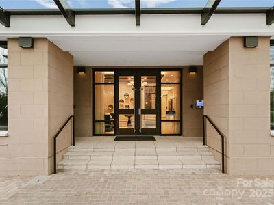 130 Cherokee Rd #104, Charlotte, NC, 28207