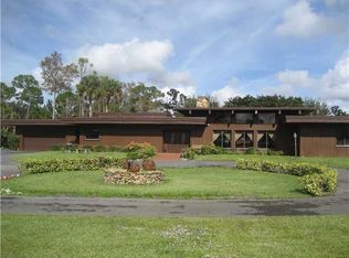 7151 Pioneer Rd, West Palm Beach, FL 33413