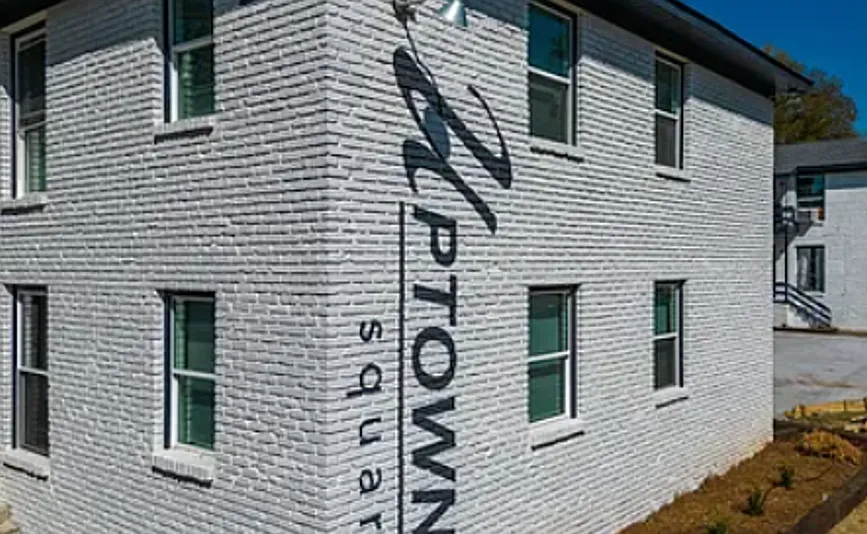 Uptown Square by Thrive CRE — Photo 4