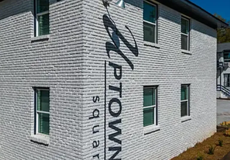 Uptown Square by Thrive CRE — Photo 4