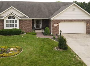 5809 N Kingshyre Ln, Muncie, IN 47304