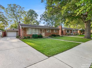 623 Center Dr, Ann Arbor, MI 48103