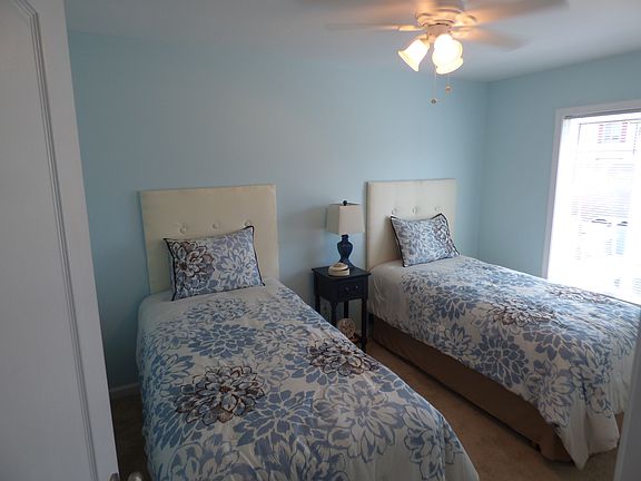 5th image of 106 Newport Bay Dr #B02