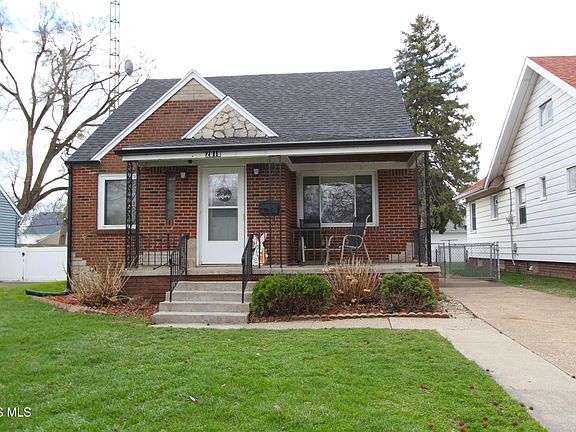 2nd image of 2818 119th St