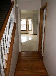 5th image of 605 Rosewood