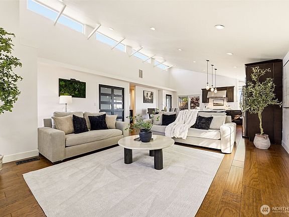 2nd image of 505 NE 78th Street