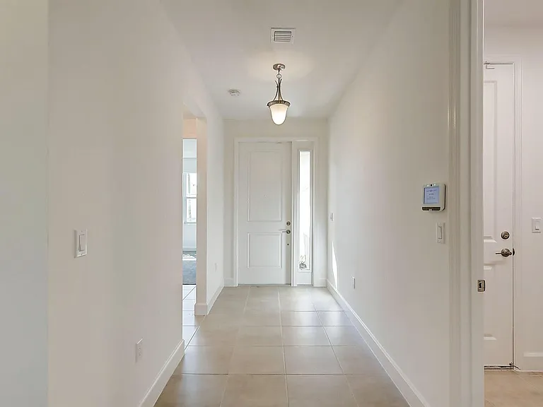 13549 SW Oceanus Blvd — Photo 4