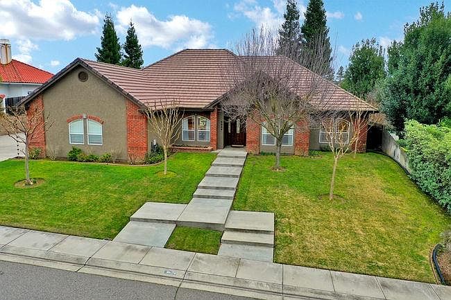1st image of 9924 Country Oak Ct