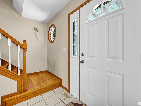 4th image of 134 Heatherview Dr