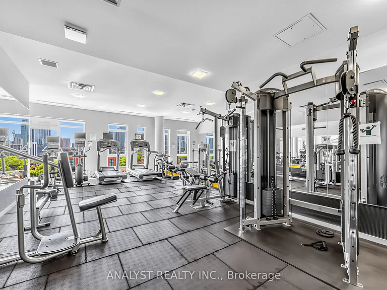 260 Sackville St #504 — Photo 2