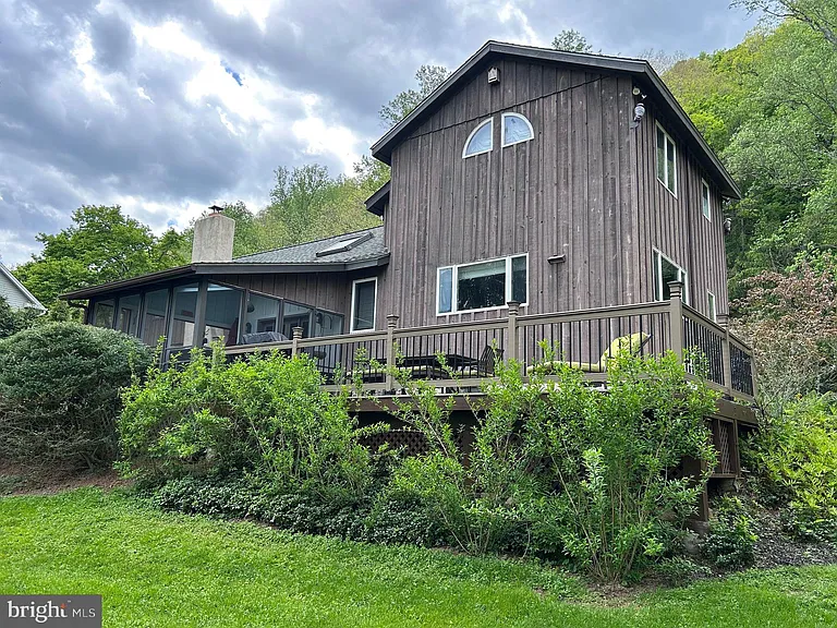 4 Cross Creek Ln — Photo 2