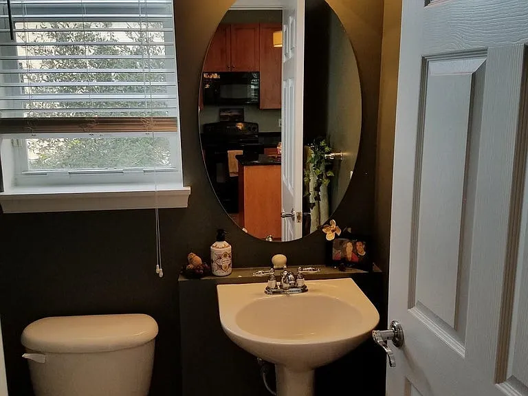 132 Greenwich Cir — Photo 2