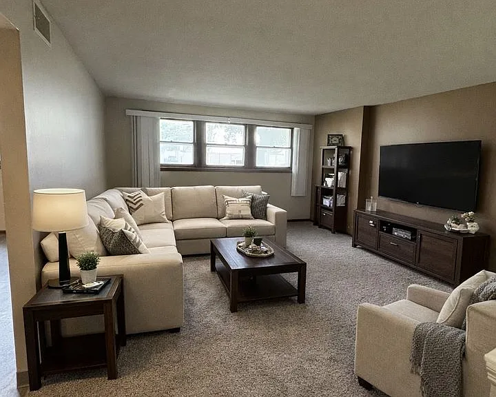 The Heights Apartments — Photo 224