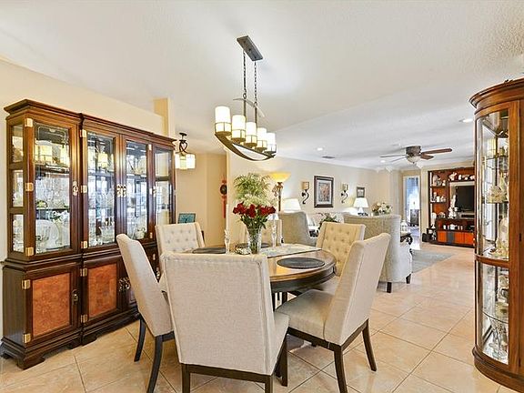 4th image of 1596 Sunshine Tree Blvd