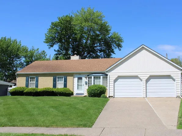 2532 E Pleasant St, Davenport, IA 52803