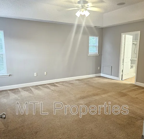 302 Nanny Point Dr — Photo 7