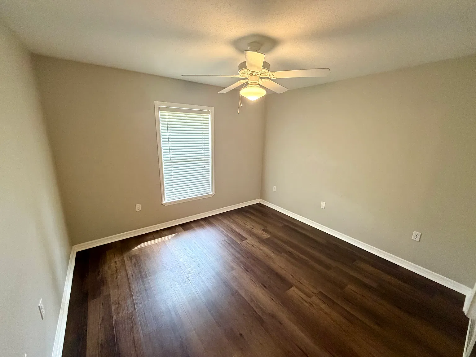 266 Meadowlark Ave — Photo 4