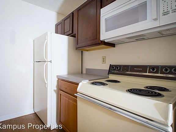 3rd image of 426 E High St #5-35-1