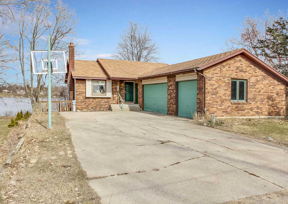 1st image of 8113 Cowan Lake Dr NE