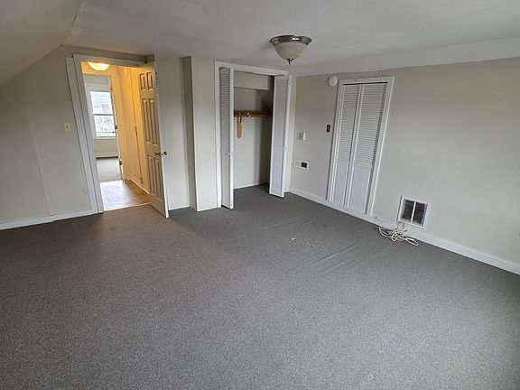 4th image of 49 Springdale Ave