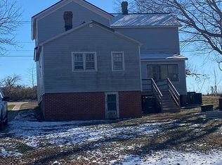 3255 Rolfe Hwy, Dendron, VA 23839