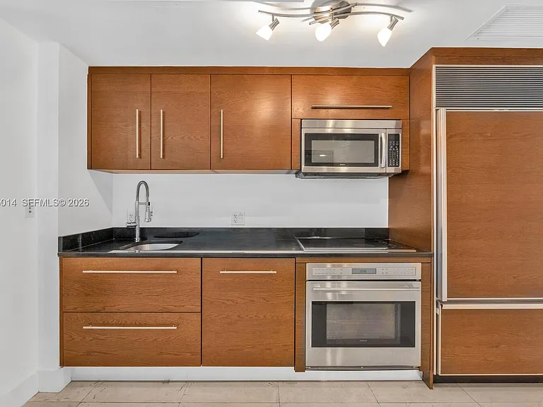 475 Brickell Ave #2610 — Photo 2