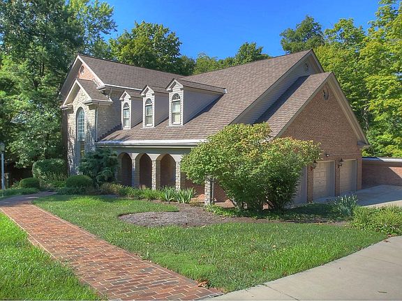3rd image of 3209 Hobcaw Ln