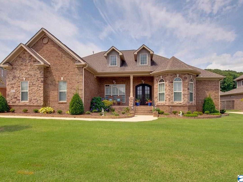 1st image of 2016 Meadow Creek Cir