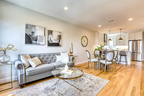 82 Bunker Hill St #2 Photo 1