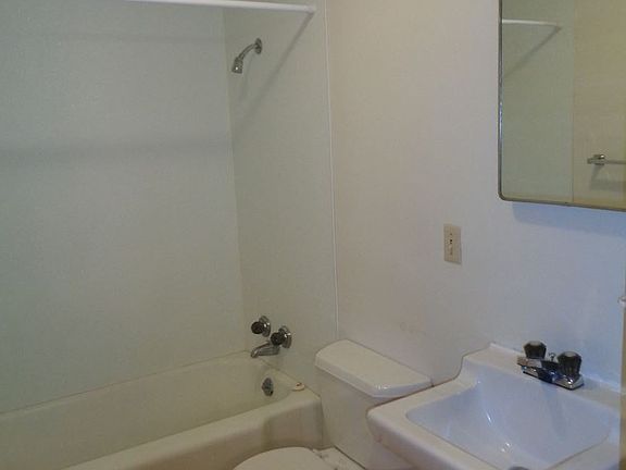 5th image of 523 S 29th St