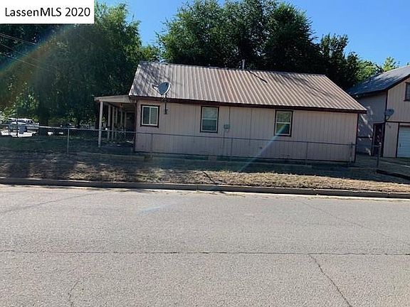 2nd image of 1915 2nd St