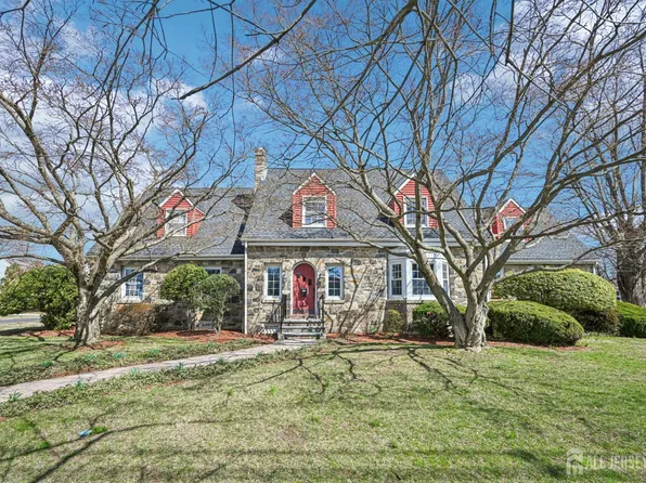 644 Parkway Ave, Ewing, NJ 08618