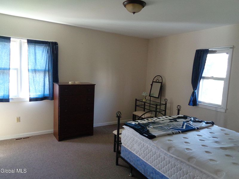3rd image of 751 Spring Street