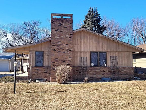 3rd image of 620 6th Ave