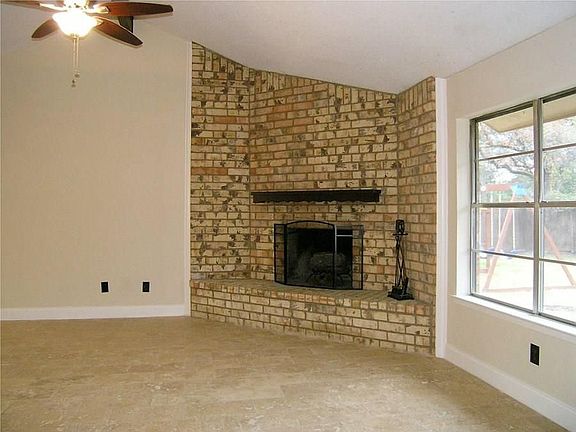 5th image of 600 Robinhood Ln