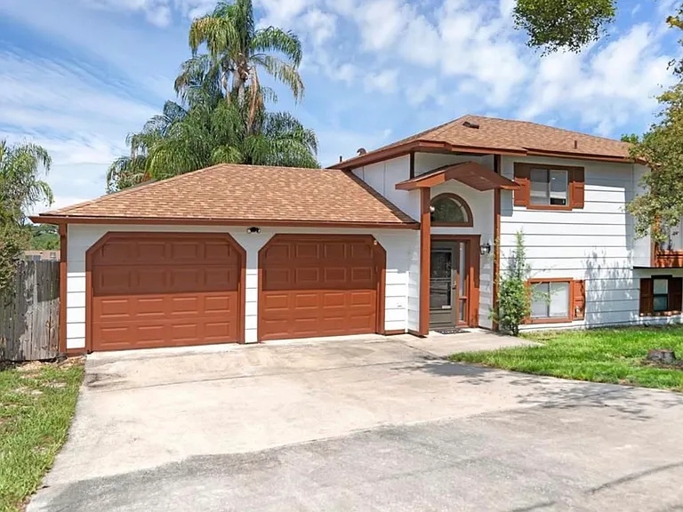 1450 Eden Dr — Photo 1