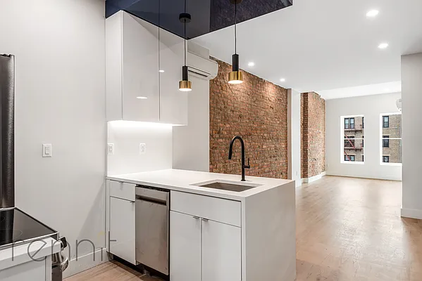 Rented by Rennit Inc. | media 4