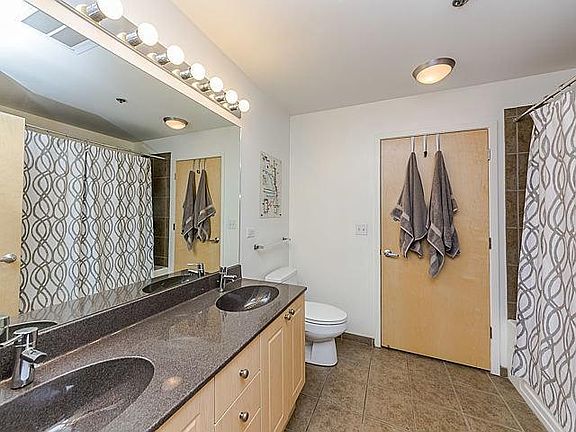 5th image of 1620 S Michigan Ave Unit 726