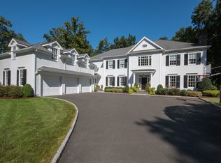 25 Old Oak Rd, Darien, CT 06820