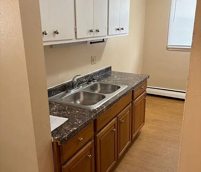 1015 York Ave #18 — Photo 5