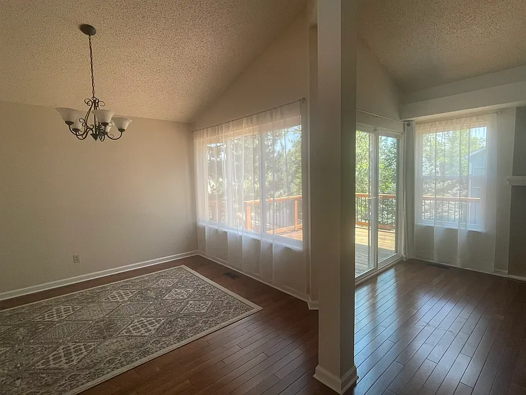 5618 S Swadley Ct — Photo 6