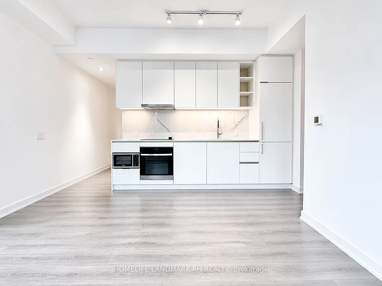 8 Wellesley St W #1609 — Photo 6