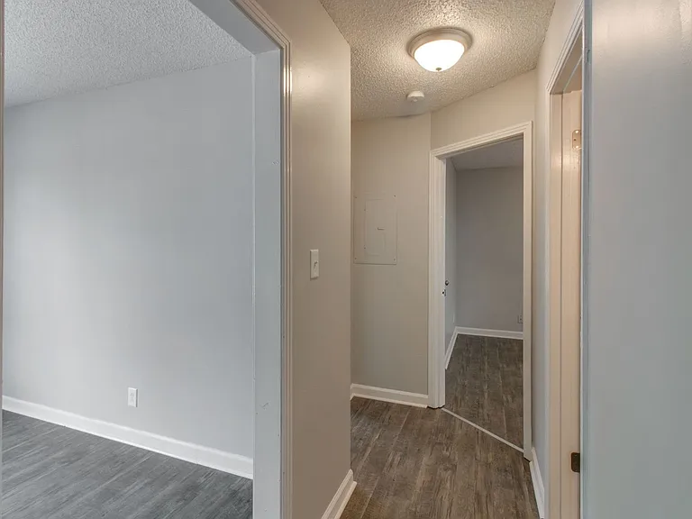 Bennett Dr - 103 — Photo 9
