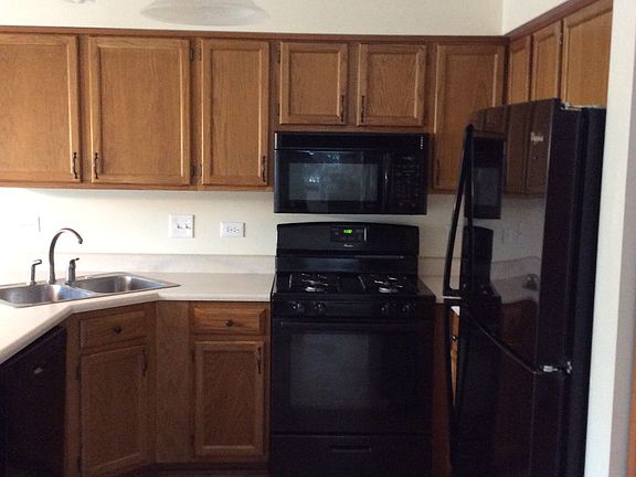 2 yrs new kit. appliances
