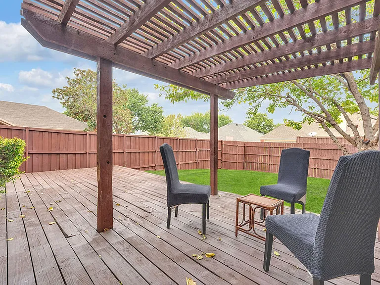 10304 Concord Dr — Photo 16