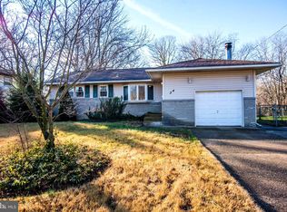 34 San Diego Dr, Magnolia, NJ 08049