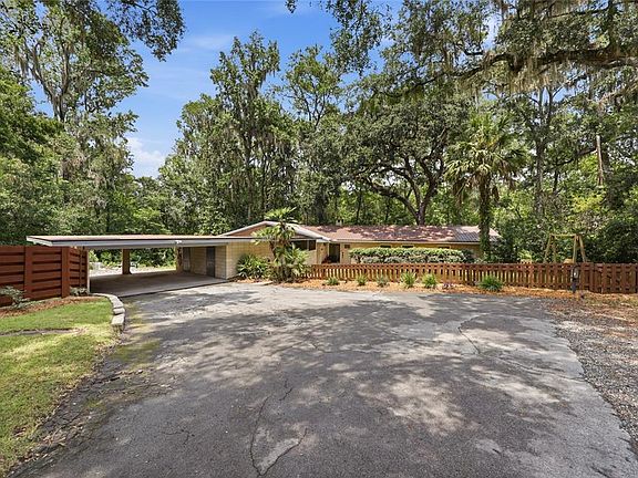 3rd image of 1732 NW 8TH AVENUE