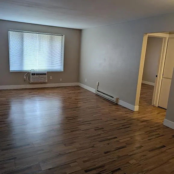 2408 Texel Dr #7 — Photo 8