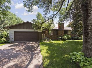 2245 Knoll Dr, Mounds View, MN 55112