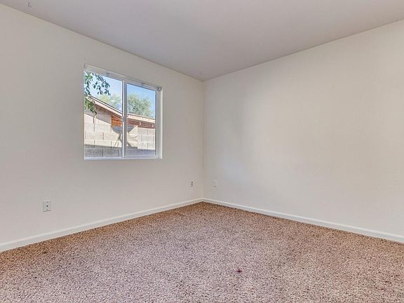 5th image of 615 E La Donna Dr